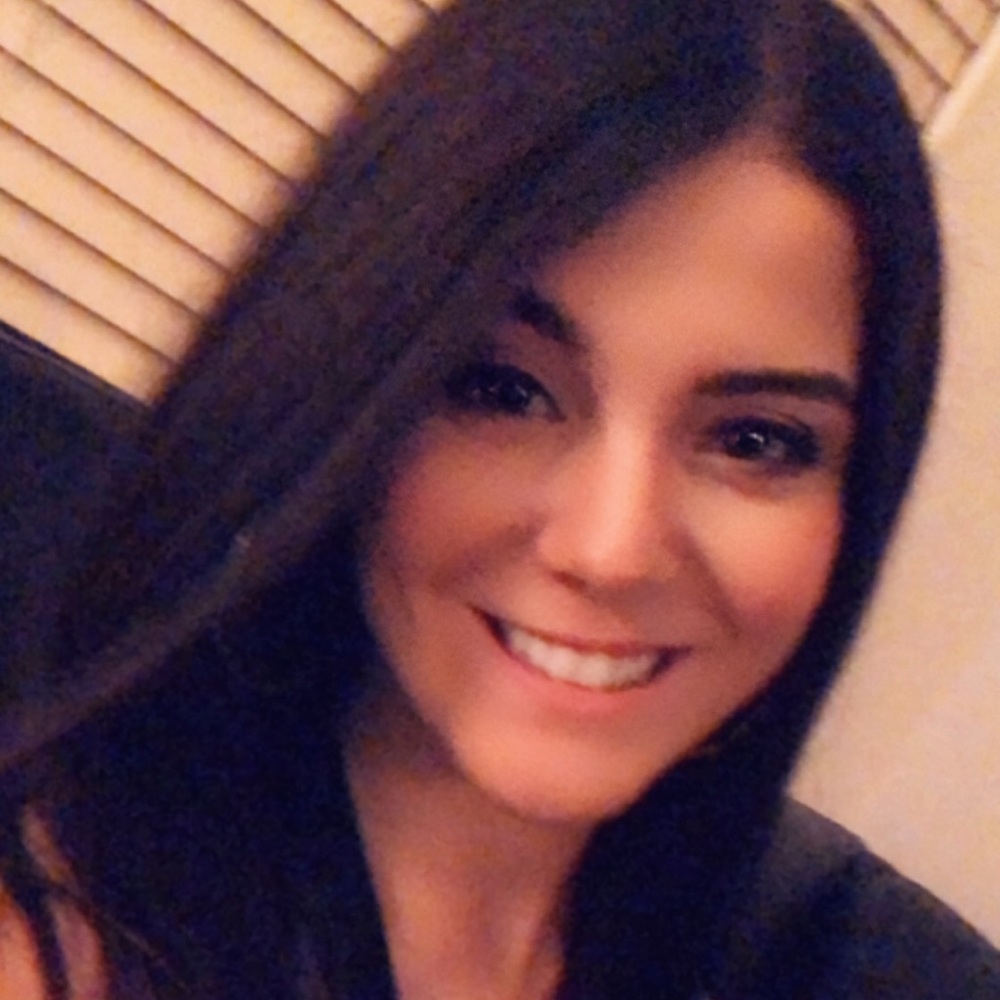 Meet your Posher, Stephanie
